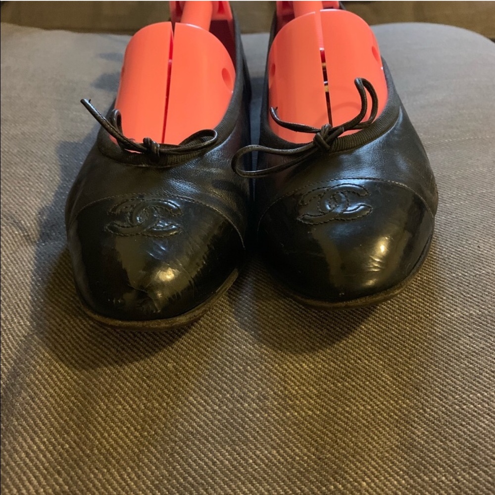 Authentic CHANEL black patent cap toe flats